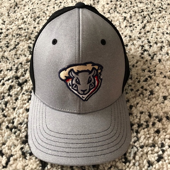 staten island pizza rats hat